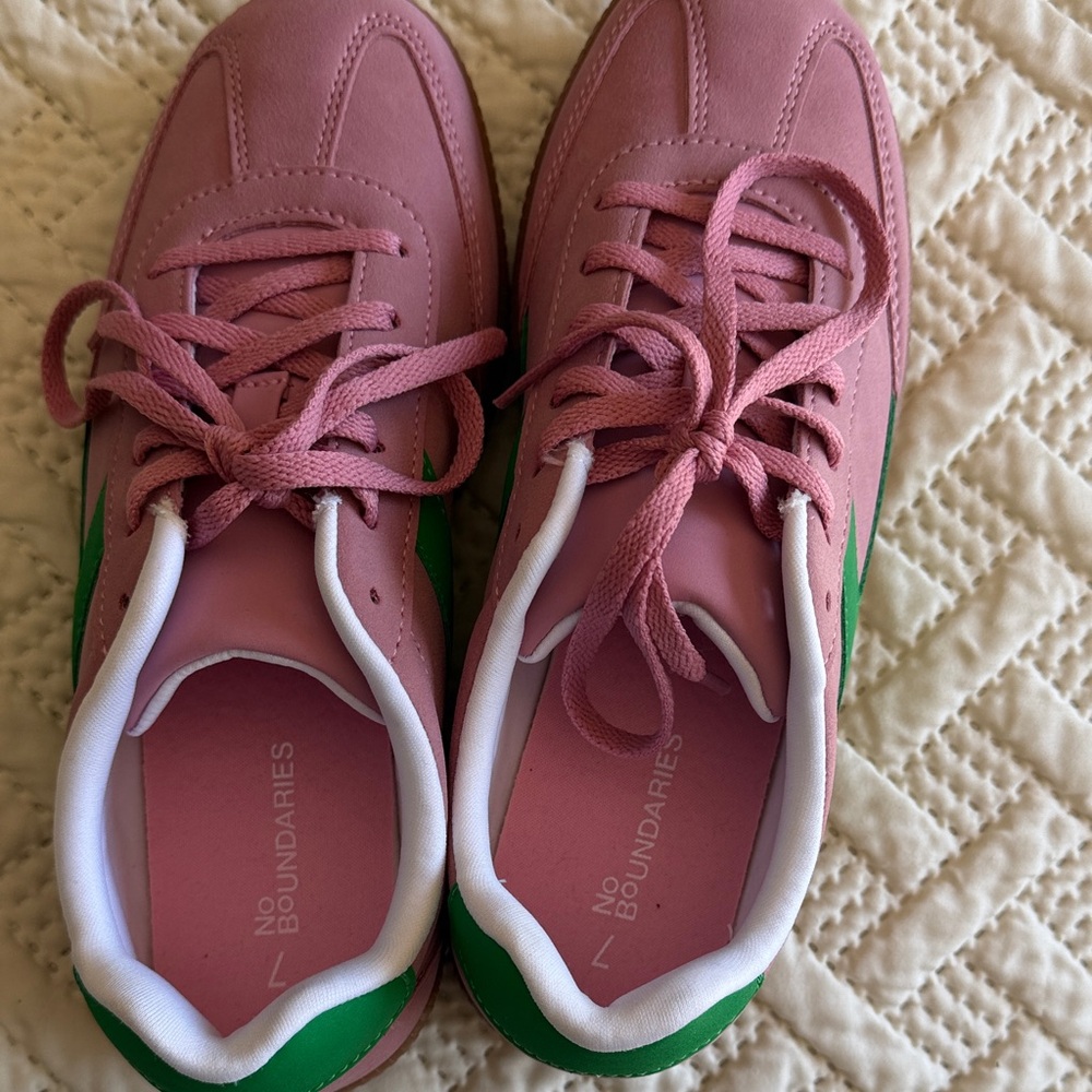 No Boundaries Pink Sneakers with Green Accents